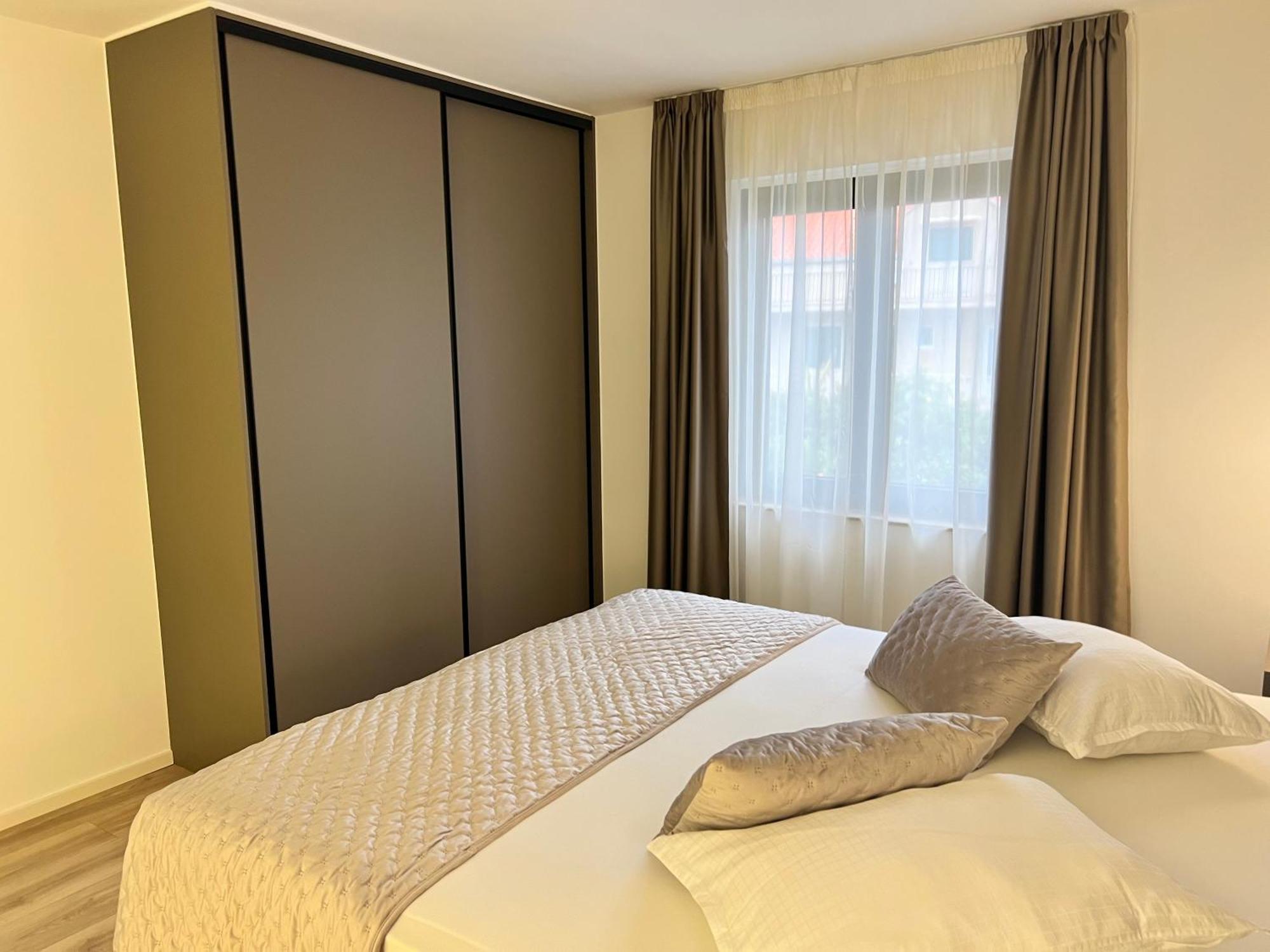 Apartmani Ivelic Supetar Exterior foto